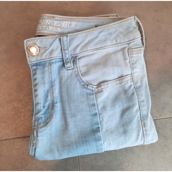 American Eagle Outfitters Denim - American Eagle Super Stretch Jeans Size 4 Pre-owned